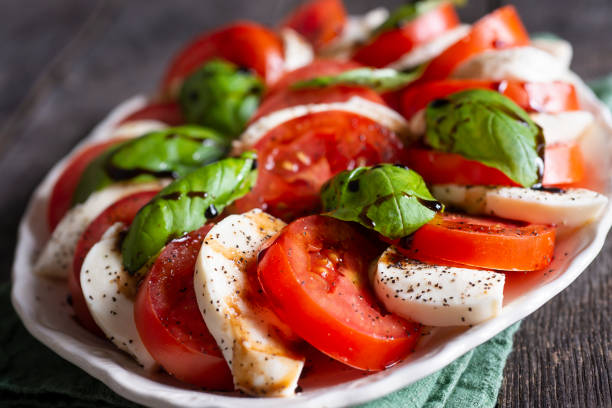 Salada Caprese Light de Palmito: Frescor Mediterrâneo