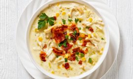 Frango Cremoso com Requeijão e Milho: Gratinado Irresistível
