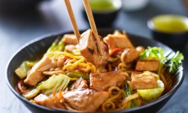 Yakisoba de Frango Suculento: O Segredo para o Molho Perfeito