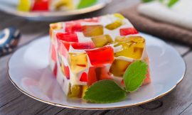 Gelatina Tropical Colorida: Leve e Refrescante!