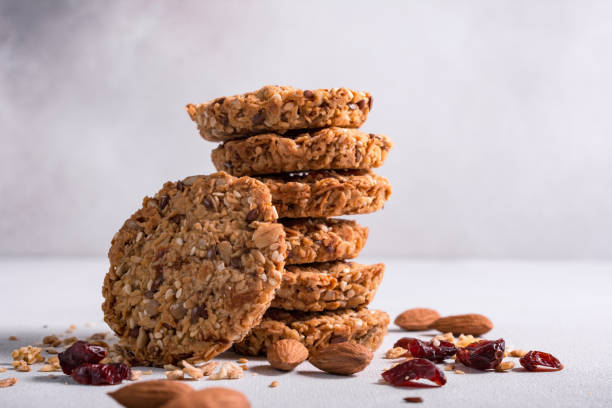 Cookies Integrais Crocantes: O Lanche Saudável que Vicia Cookies Integrais Crocantes: O Lanche Saudável que Vicia