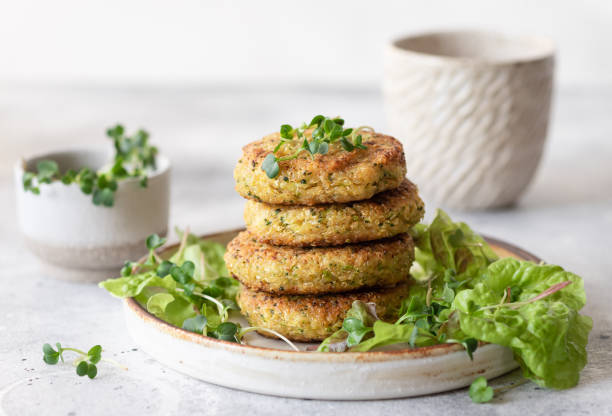 Nuggets Vegano Crocante de Grão-de-Bico na Airfryer Nuggets Vegano Crocante de Grão-de-Bico na Airfryer