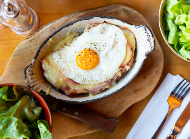 Ovos com Bacon de Frigideira: O Truque para um Refogado Cremoso