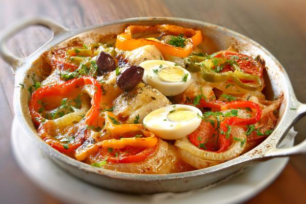 Bacalhoada Portuguesa de Forno Simples e Rápida Bacalhoada Portuguesa de Forno Simples e Rápida