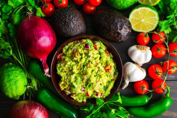 Guacamole Clássico Cremoso: O Molho Perfeito e Fácil Guacamole Clássico Cremoso: O Molho Perfeito e Fácil