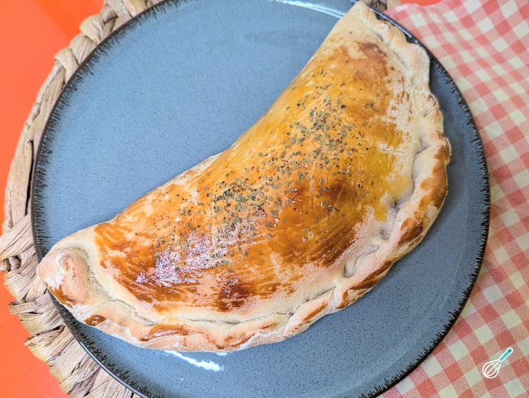 Calzone Caseiro Fácil: Sabor Italiano Autêntico