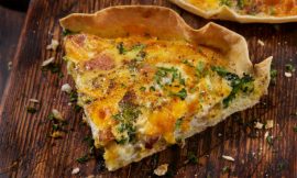 Quiche de Peito de Peru e Queijo Cremosa e Fácil