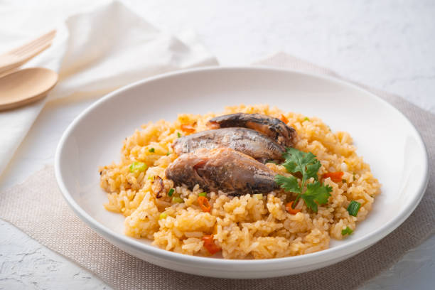 Arroz de Sardinha Dominicano: O Segredo para Fazer em Uma Panela Arroz de Sardinha Dominicano: O Segredo para Fazer em Uma Panela