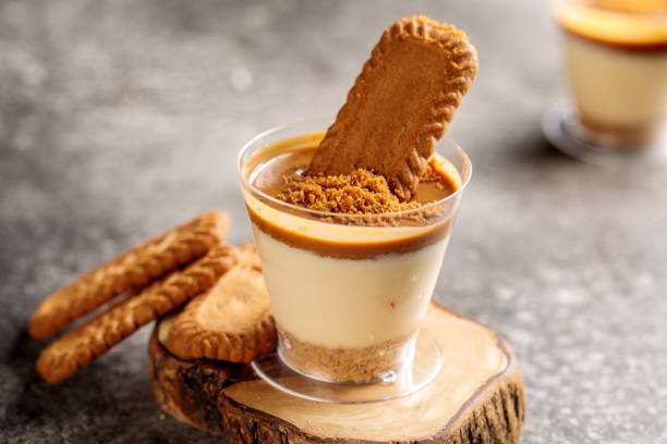 Pavê de Biscoito Champanhe Cremoso: Receita Clássica Pavê de Biscoito Champanhe Cremoso: Receita Clássica