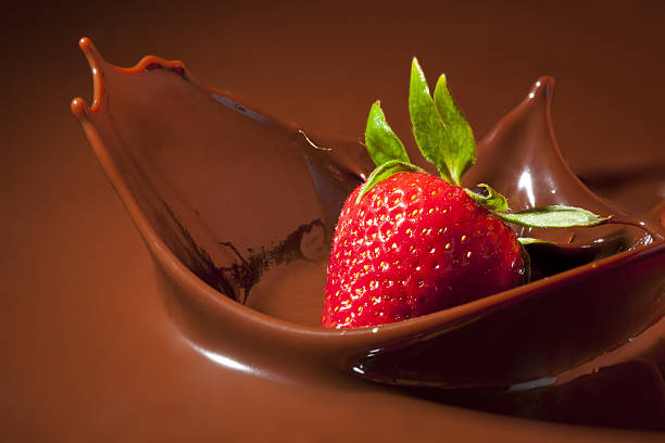 Mousse Bicolor de Chocolate com Morango: Sobremesa Incrível