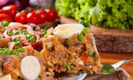 Bolo Salgado de Legumes com Atum: Sabor e Nutrição Fácil