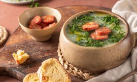 Caldo Verde de Mandioca Cremoso: Receita Fácil e Saborosa