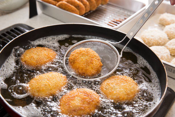 Bolinho Frito Caseiro Aerado: O Clássico Irresistível Bolinho Frito Caseiro Aerado: O Clássico Irresistível