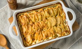 Batata e Repolho Gratinado: Cremoso e Fácil
