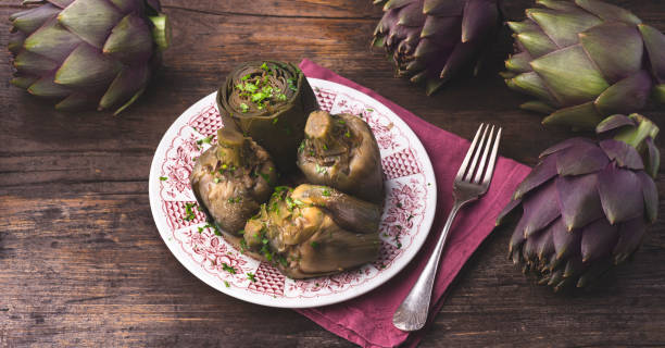 Alcachofra Alla Napoletana: Receita Clássica Italiana Alcachofra Alla Napoletana: Receita Clássica Italiana