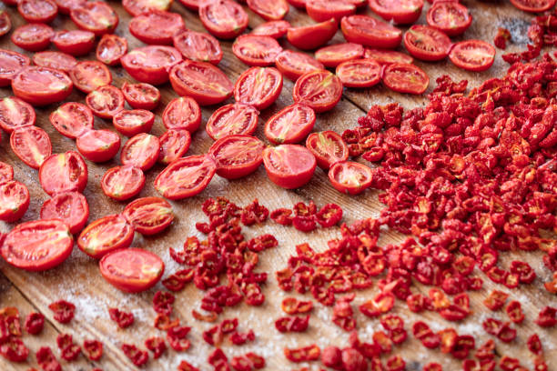 Como Fazer Tomate Seco Caseiro: Receita e Passo a Passo Perfeito Como Fazer Tomate Seco Caseiro: Receita e Passo a Passo Perfeito