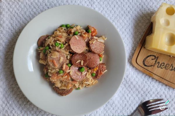 Arroz Cremoso com Linguiça que Aproveita as Sobras de Ontem