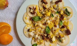 Carpaccio de Pera com Gorgonzola e Nozes