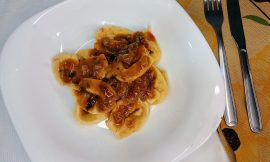 Macarrão de grão de bico caseiro