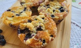 Muffin de Blueberry com Farofa: O Segredo da Massa Úmida