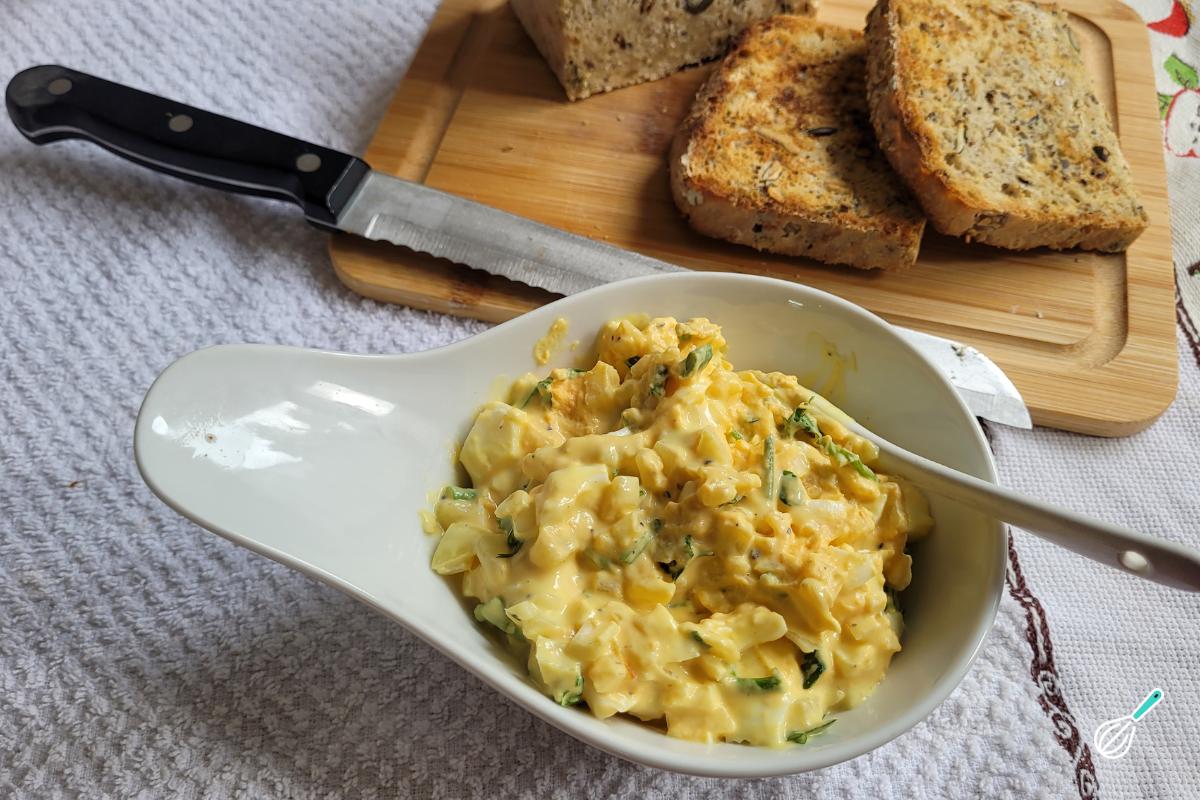 Patê de Ovo Cremoso: Simples, Rápido e Delicioso! Patê de Ovo Cremoso: Simples, Rápido e Delicioso!