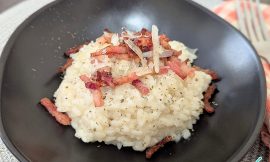 Risoto Cremoso de Bacon e Queijo: Sabor Irresistível
