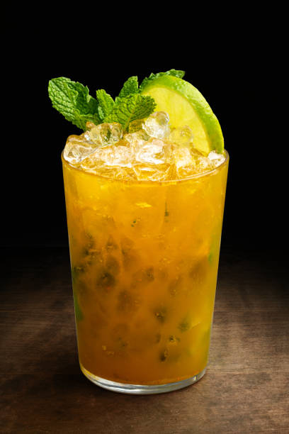 Caipirinha Mix Tropical: O Segredo das Frutas Perfeitas Caipirinha Mix Tropical: O Segredo das Frutas Perfeitas