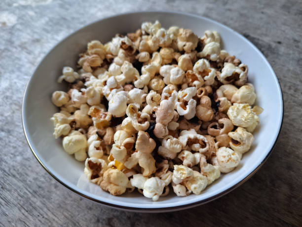 Pipoca Doce Caramelizada com Segredo de Cinema em Casa Pipoca Doce Caramelizada com Segredo de Cinema em Casa