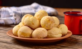 Biscoito de Queijo Goiano: Sabor Autêntico da Fazenda