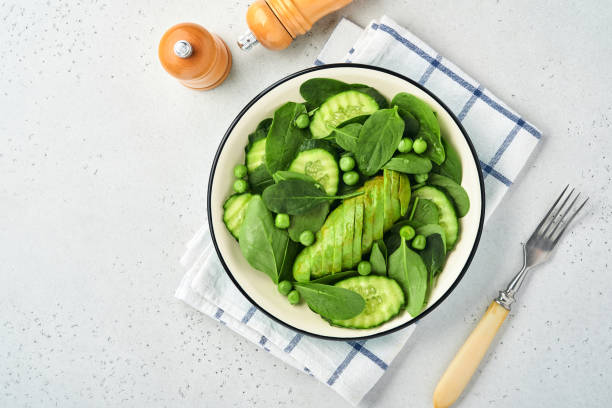 Salada de Alface com Frutas Refrescante: O Truque do Molho