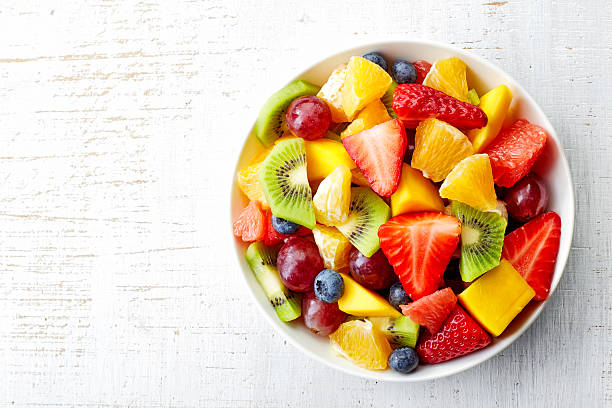 Salada com Frutas Refrescante: O Segredo do Molho Cremoso Salada com Frutas Refrescante: O Segredo do Molho Cremoso