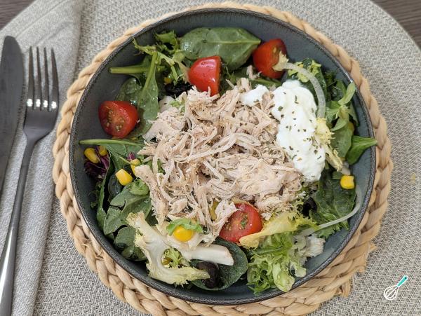 Salada de Frango com Iogurte: O Segredo da Cremosidade Leve