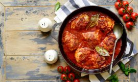 Frango Clássico ao Molho de Vinho Tinto Sofisticado