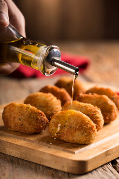 Bolinho de Bacalhau Assado: O Segredo para não ressecar Bolinho de Bacalhau Assado: O Segredo para não ressecar