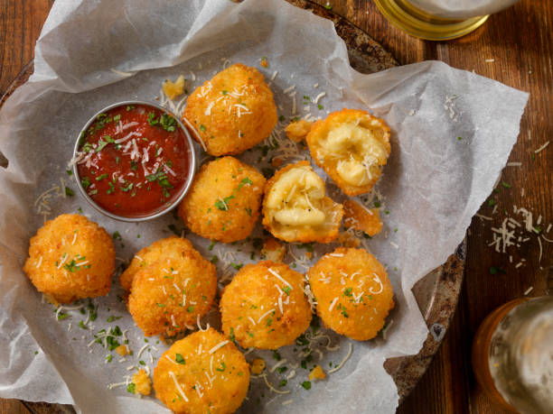 Cestinhas de Parmesão com Bacalhau: O Aperitivo Crocante Perfeito Cestinhas de Parmesão com Bacalhau: O Aperitivo Crocante Perfeito