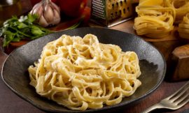 Fettuccine Frutos do Mar: Sabor Fresco e Aromático