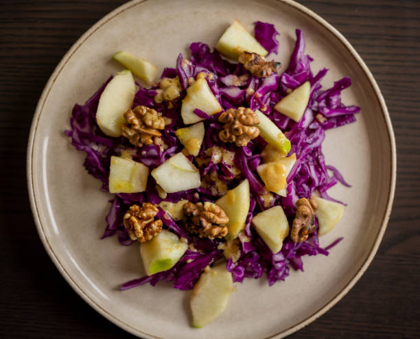 Salada de Repolho com Maçã: O Segredo da Textura Perfeita Salada de Repolho com Maçã: O Segredo da Textura Perfeita