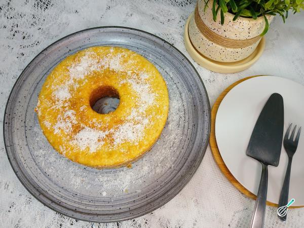 Bolo de Coco Sem Lactose: Delícia Leve e Aerada!