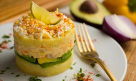 Salada em Camadas: Receita Leve e Visualmente Linda