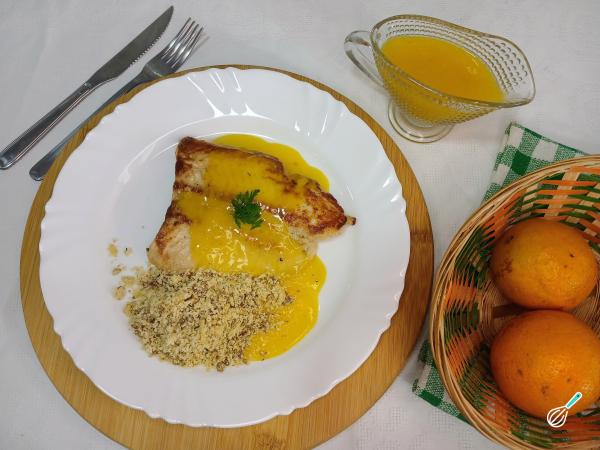 Peixe suculento molho laranja festa sabor Peixe suculento molho laranja festa sabor