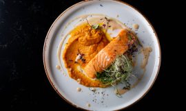 Salmão Cítrico com Purê de Batatas Inovador