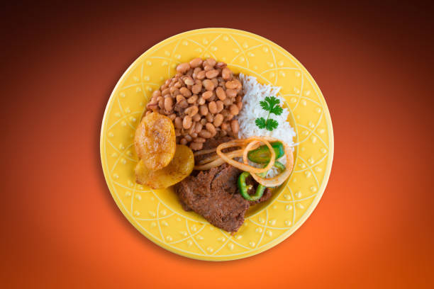 Arrumadinho de Carne Seca: Sabor Autêntico do Nordeste Arrumadinho de Carne Seca: Sabor Autêntico do Nordeste