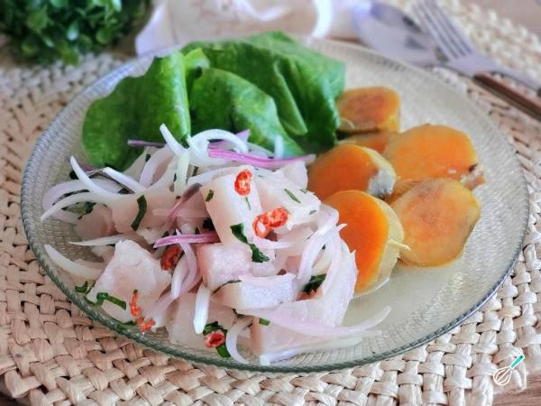 Ceviche de Linguado Peruano: Sabor Fresco e Autêntico Ceviche de Linguado Peruano: Sabor Fresco e Autêntico