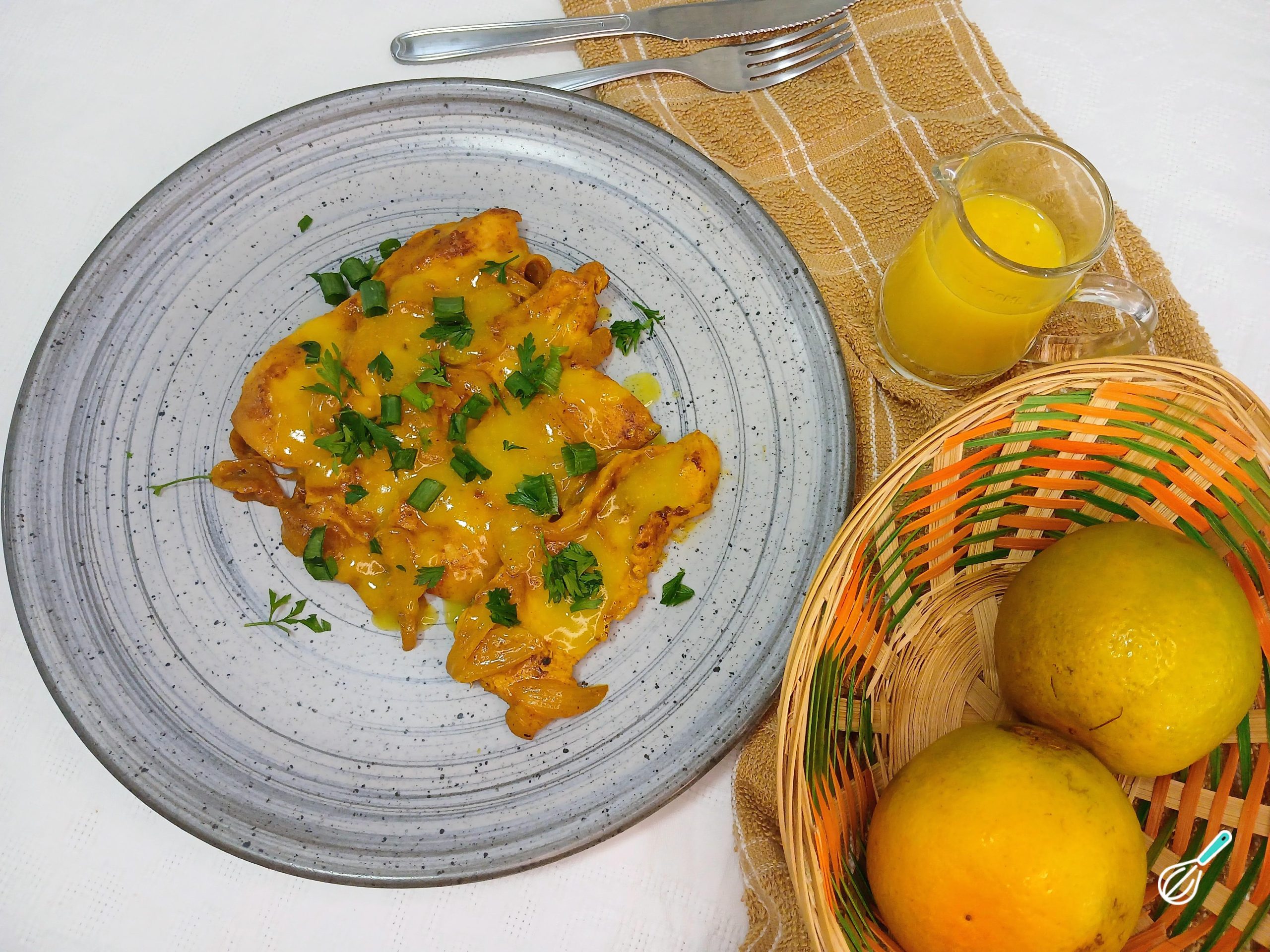 Receita de Filé de frango ao molho de laranja Receita de Filé de frango ao molho de laranja
