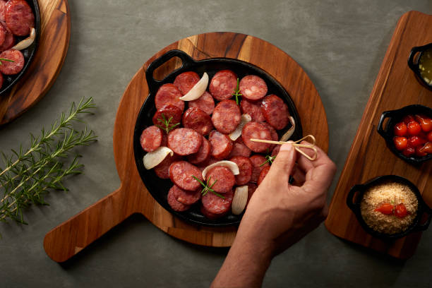 Caçarola de Linguiça: Sabor Rústico Irresistível