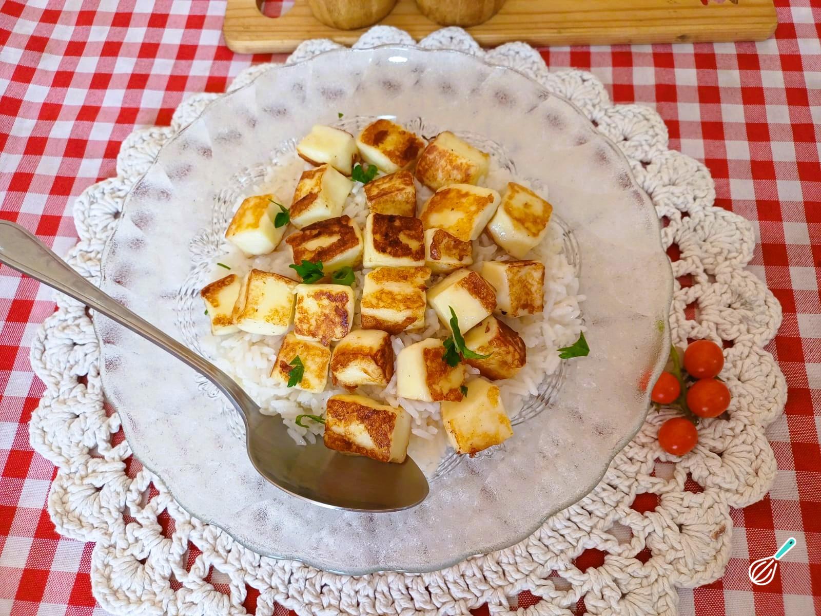 Arroz Cremoso com Queijo Coalho: Sabor Nordestino Fácil Arroz Cremoso com Queijo Coalho: Sabor Nordestino Fácil