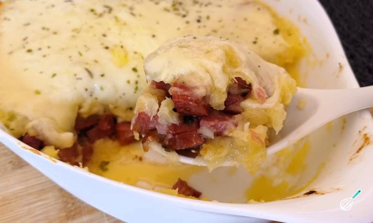 Receita de Escondidinho de mandioca com calabresa