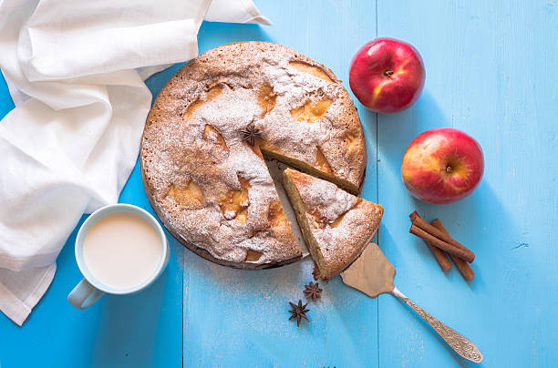 Bolo de maçã simples e fofinho: Receita fácil e rápida