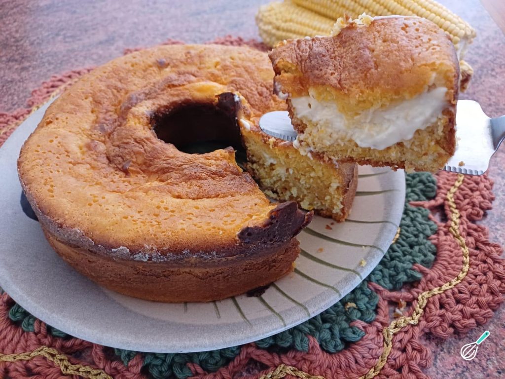 Receita Bolo de Milho com Requeijão: Úmido e Cremoso