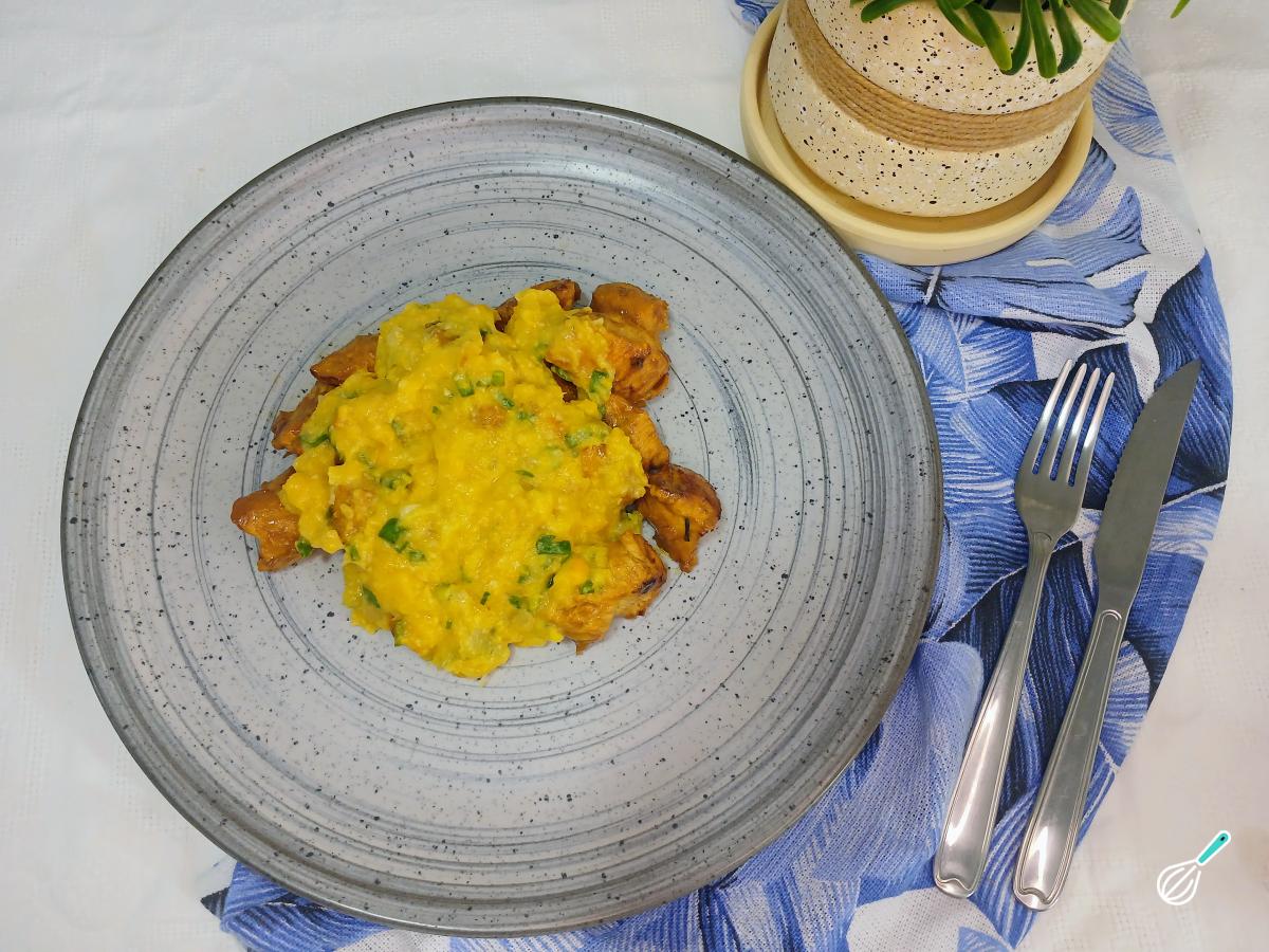 Frango ao Molho de Milho Cremoso e Saboroso
